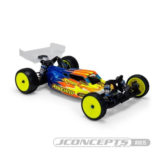 S2 Karosserie mit Carpet-Rasen-Dirt Flügel JConcepts RC10B7