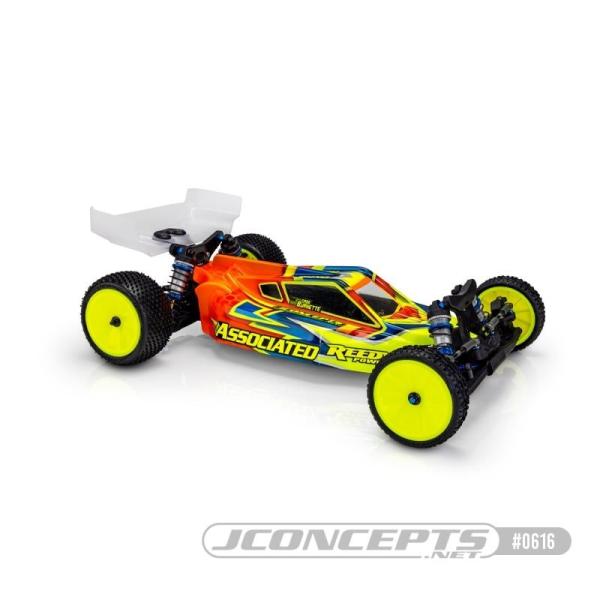 P2 Karosserie mit Carpet-Rasen-Dirt Flügel JConcepts RC10B7