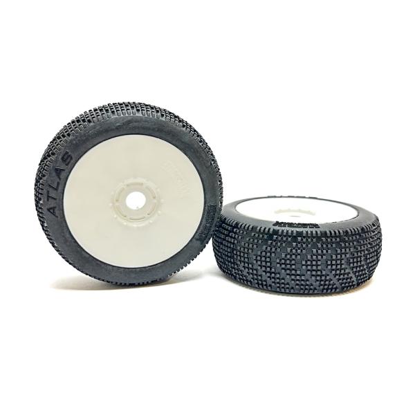 Matrix Atlas Ultra Soft verklebt auf weissen Felgen 1:8 (2)